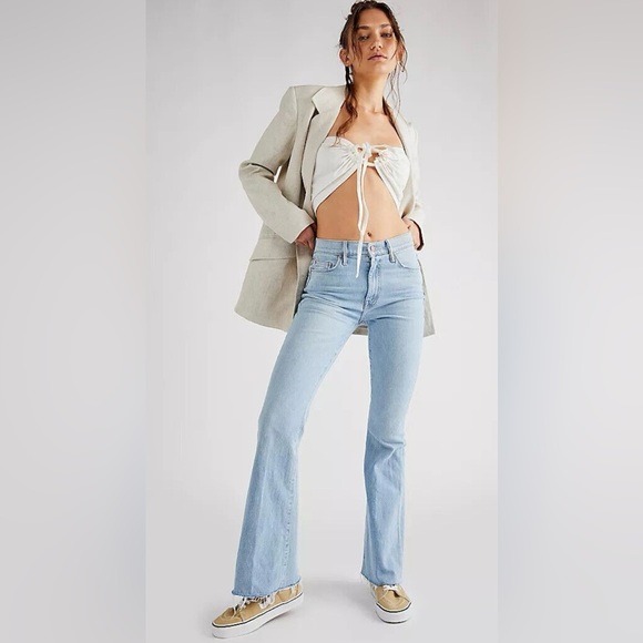 MOTHER The Weekender Fray Mentally Elsewhere Jeans 32 Flare Crop Denim High Rise - Picture 1 of 14